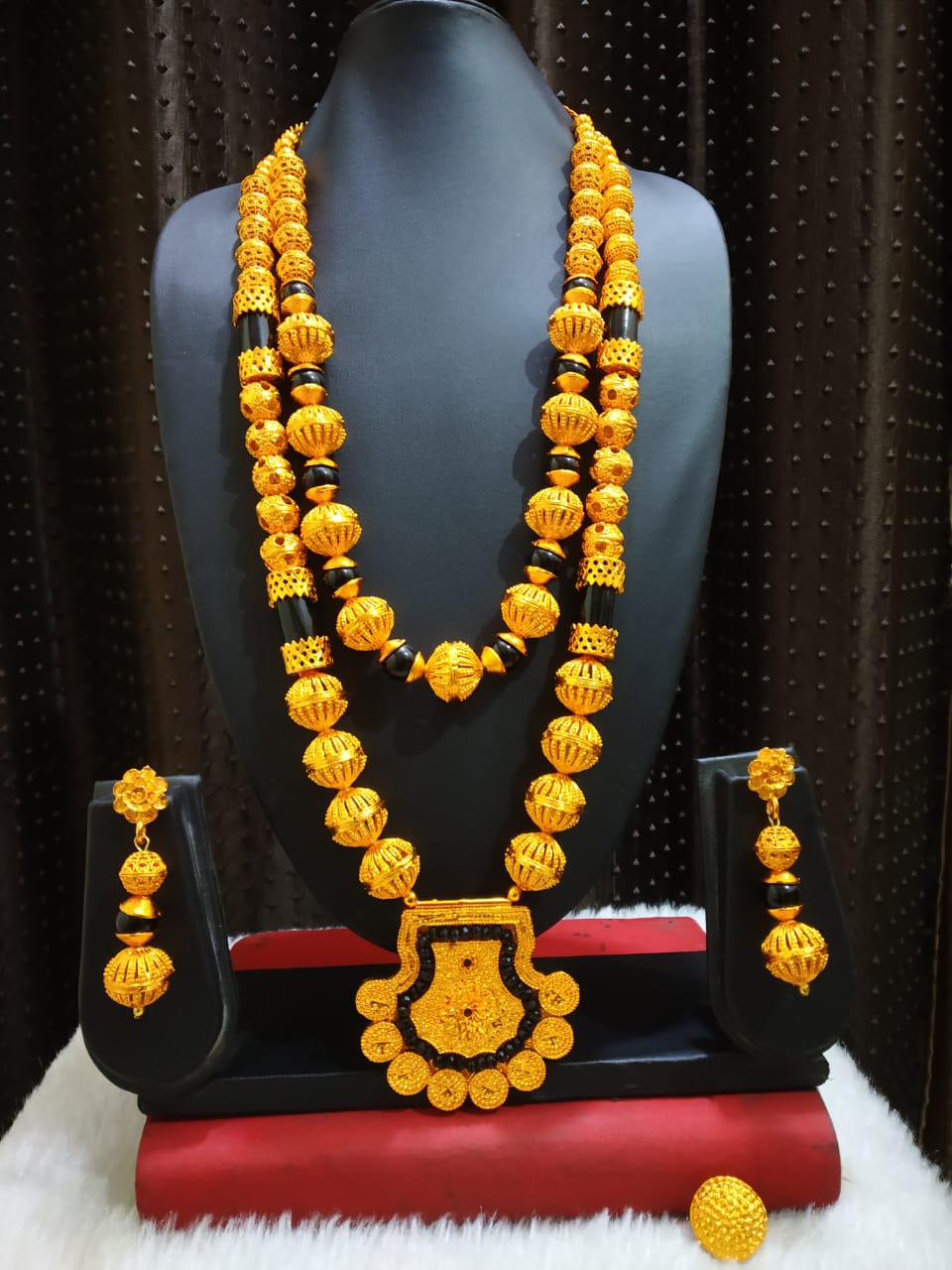 Collar 0135