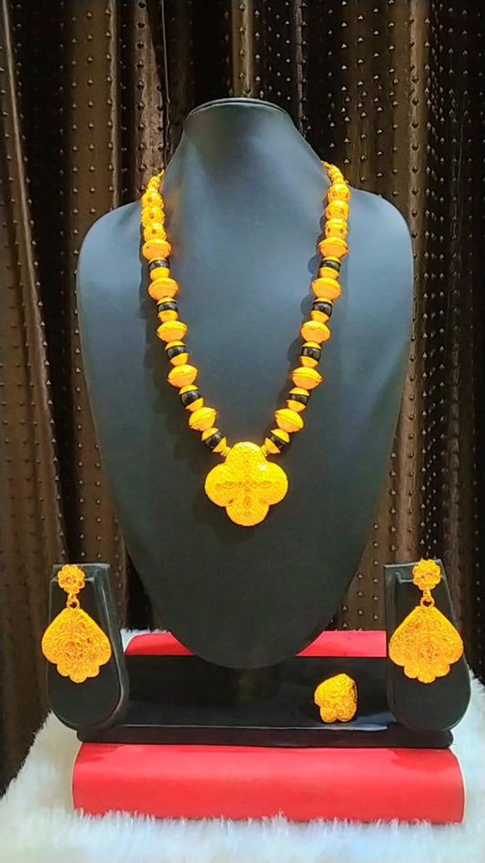Collier 0239