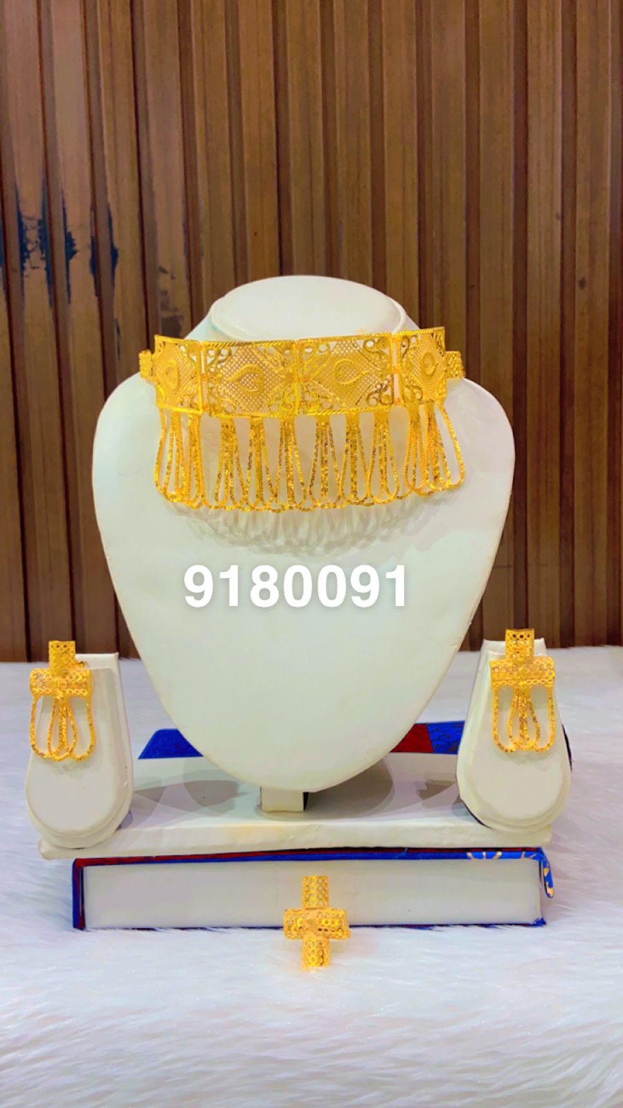 Collar 0189