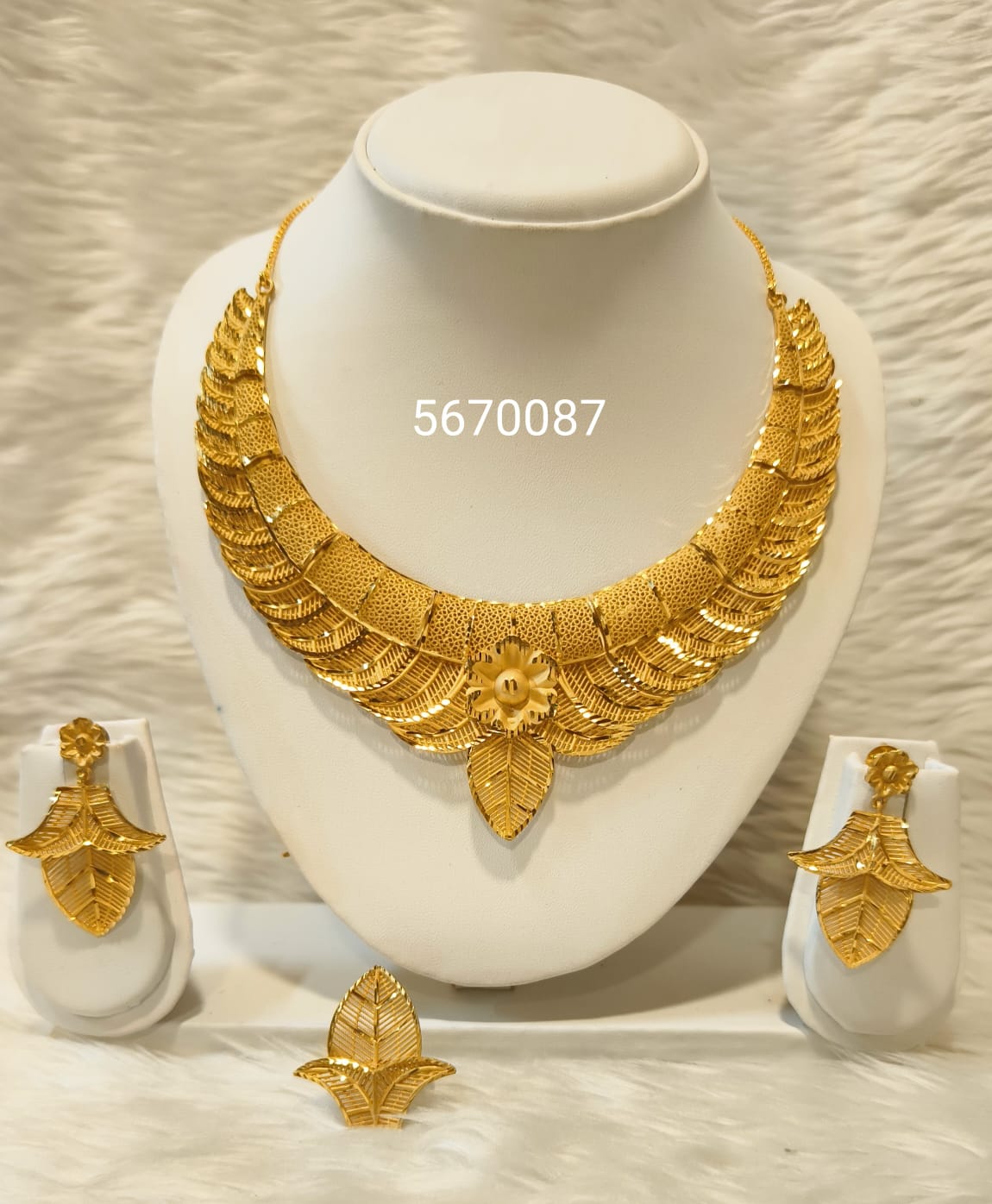 Collar 0338