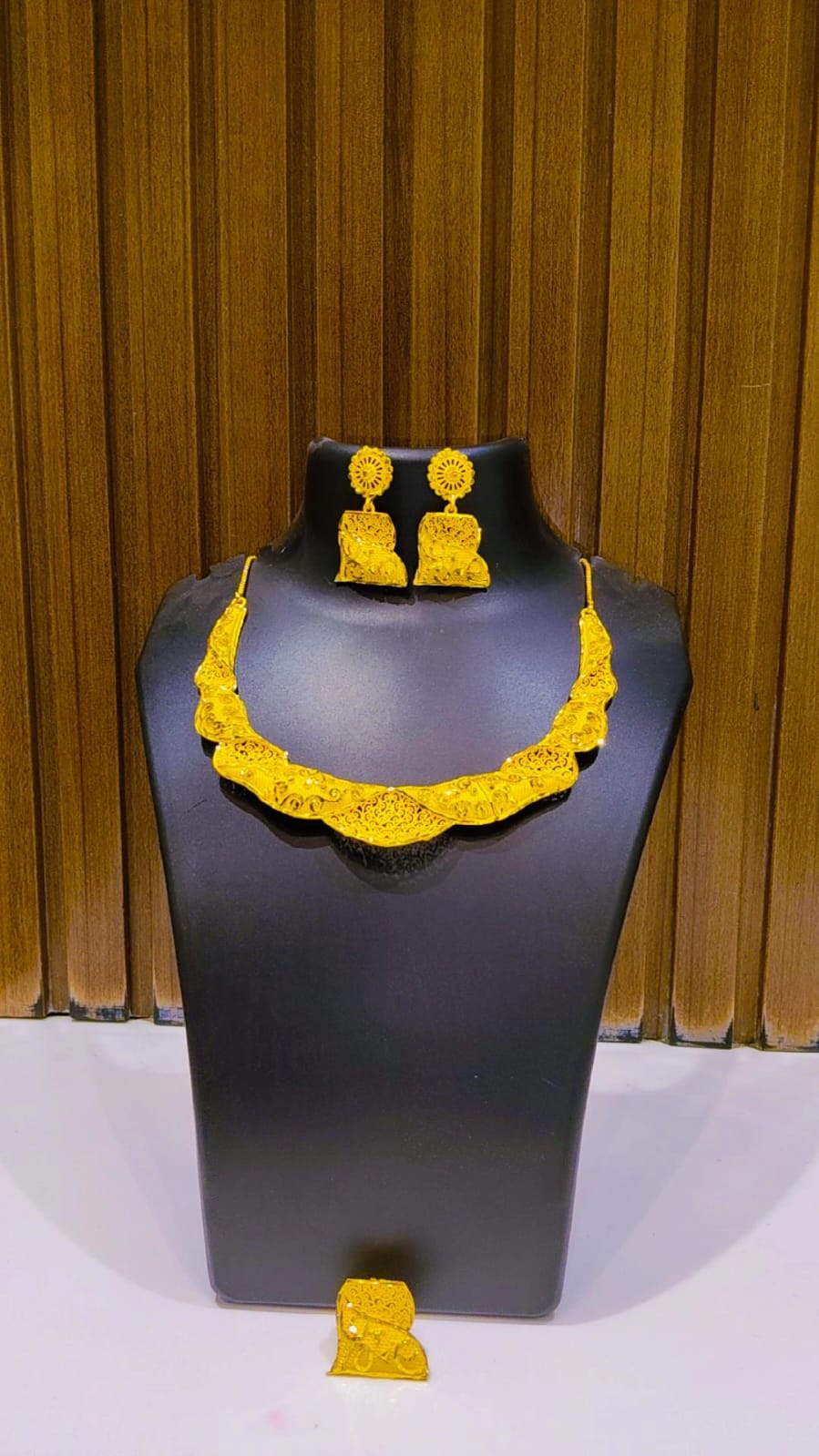 Collar 0478