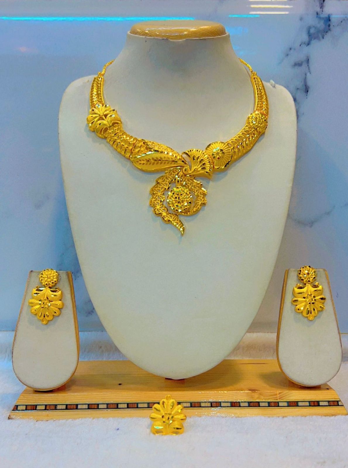 Necklace 0484