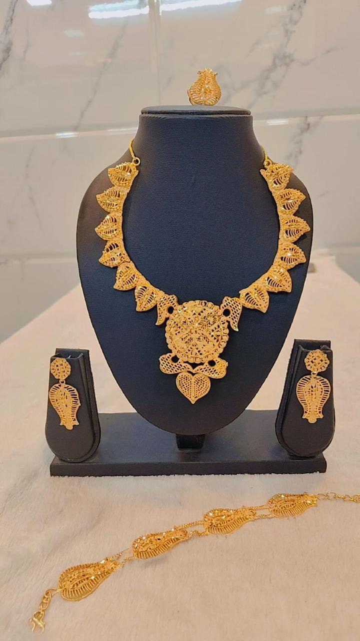 Necklace 0516