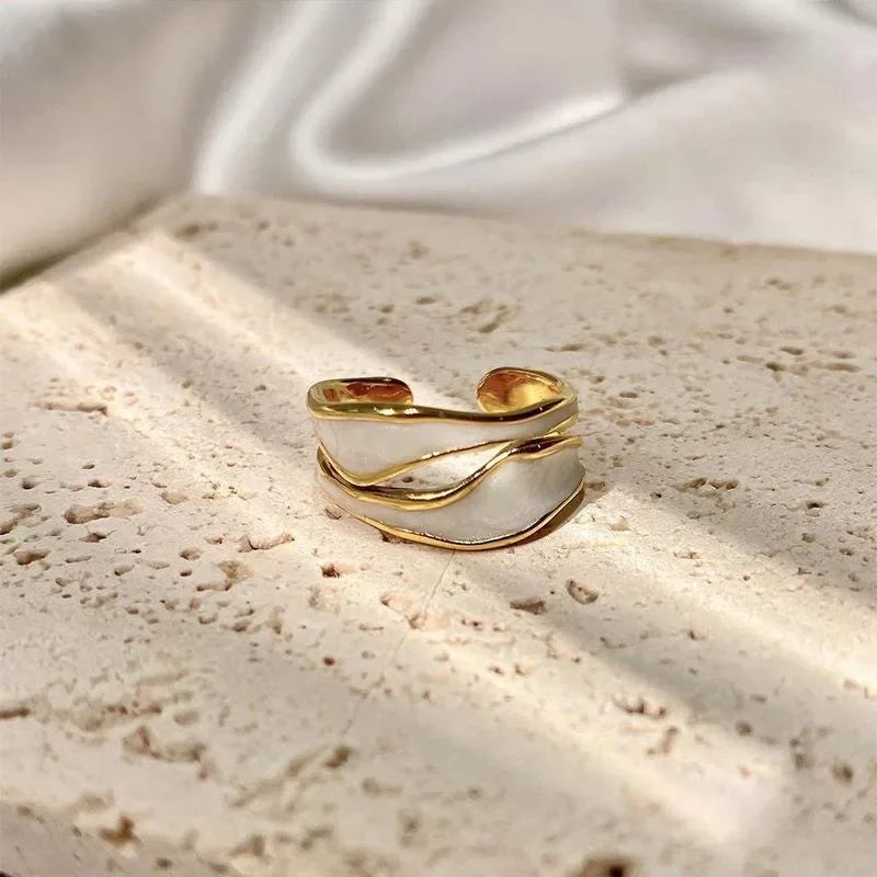 Bague ajustable géométrique vintage en émail blanc – Bague cocktail ouverte irrégulière pour femme