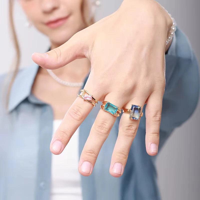 Bague cœur plaquée or de luxe avec zircones colorées – Bague cocktail ajustable en acier inoxydable pour femme
