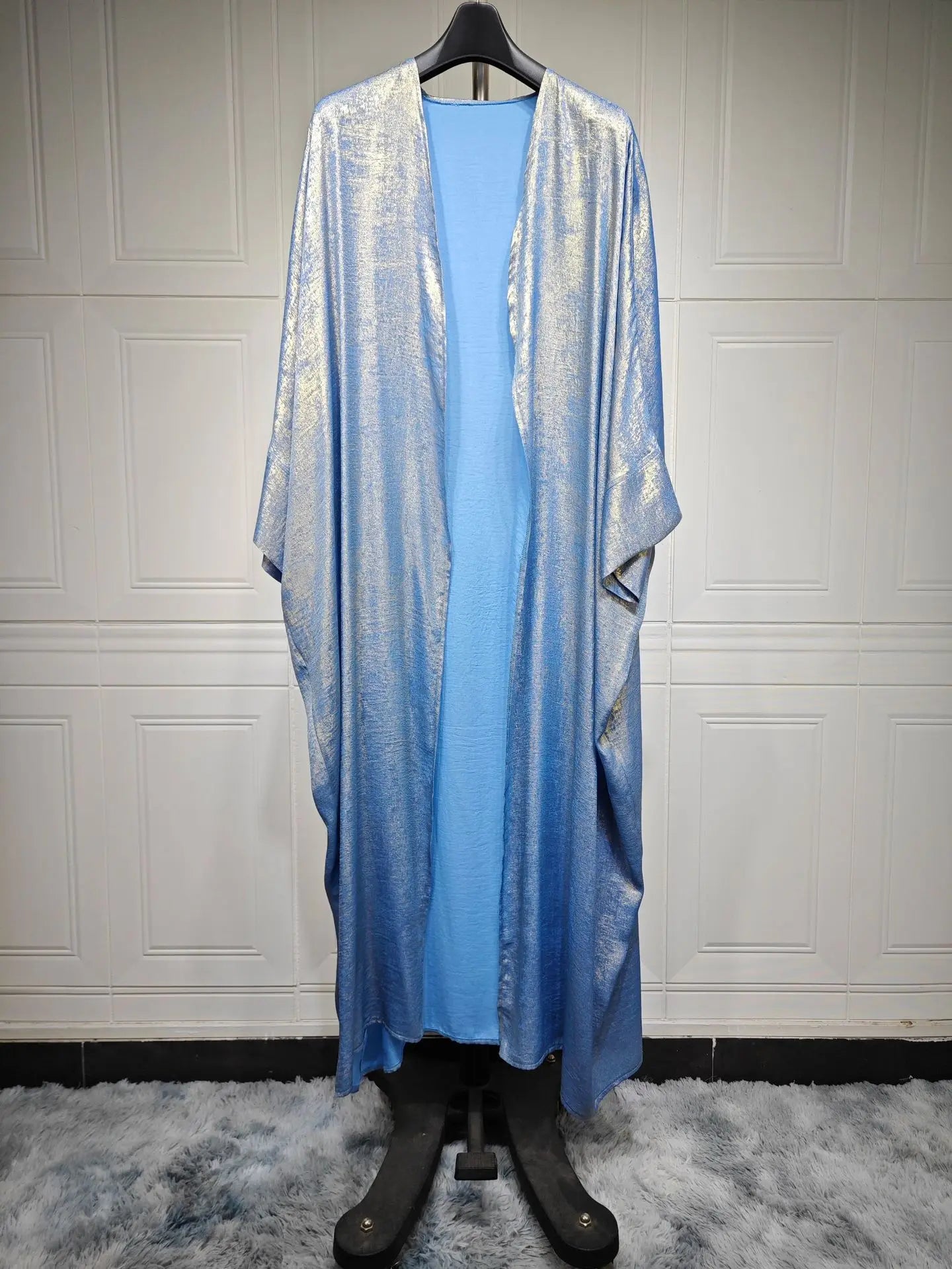Luxury Satin Batwing Abaya Kimono – Shiny Open Front Maxi Kaftan for Ramadan, Eid & Evening Wear