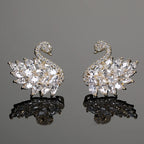 Boucles d'oreilles cygne en zircon pour femme – Boucles d'oreilles longues cygne en cuivre plaqué or serties de micro-pavés de zirconiums cubiques | Bijoux élégants style déesse