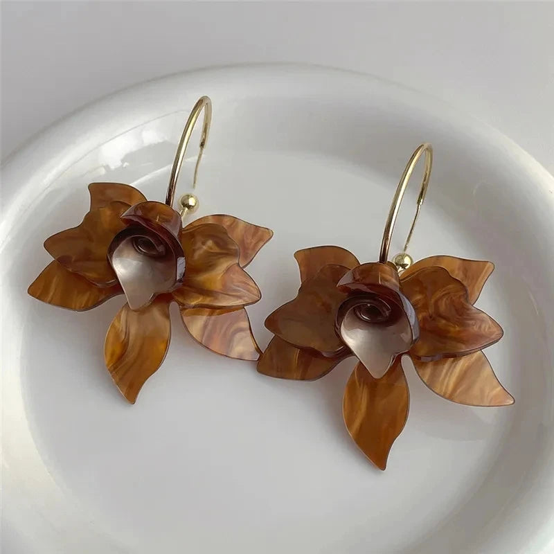 Trendy White & Brown Resin Flower Hoop Earrings – Statement Gardenia Design