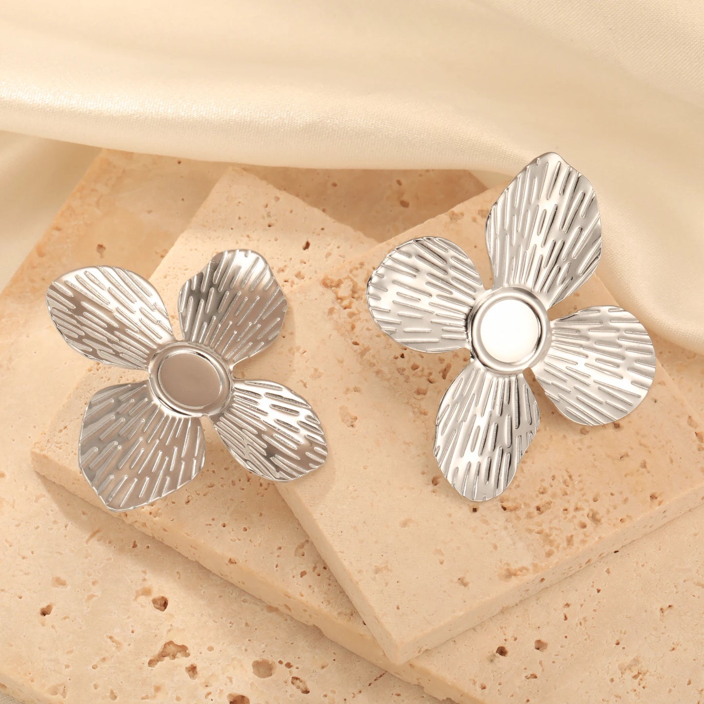 Unift Vintage Flower Stud Earrings for Women – Bohemian 14K Gold-Plated Stainless Steel Statement Jewelry