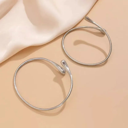 Trendy Geometric Twisted Upper Arm Cuff Bracelet – Adjustable Water Drop Bangle for Women