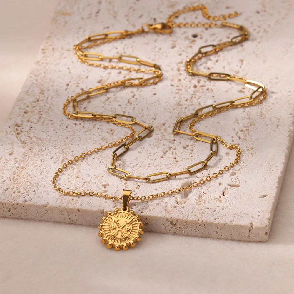 Collar geométrico con colgante de girasol: cadena de acero inoxidable para clavícula para mujer