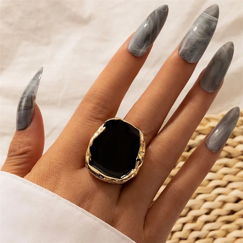 Vintage Black Enamel Ring – Punk-Inspired Geometric Band for Men