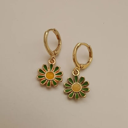 Gold Daisy Sunflower Hoop Earrings – Delicate Dangle Hoops for Women, Everyday & Gift Jewelry