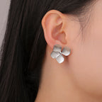 Pendientes Unift Vintage con diseño de flores para mujer: joyas bohemias de acero inoxidable chapado en oro de 14 quilates.