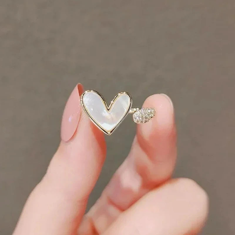 Bague Elariah ajustable en forme de cœur pour femme – Bague cocktail papillon vintage en zircon et perle | Bijou romantique pour mariage et soirée