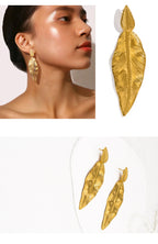 Boucles d'oreilles pendantes élégantes en forme de feuille pour femme – Acier inoxydable plaqué or 18 carats, hypoallergénique