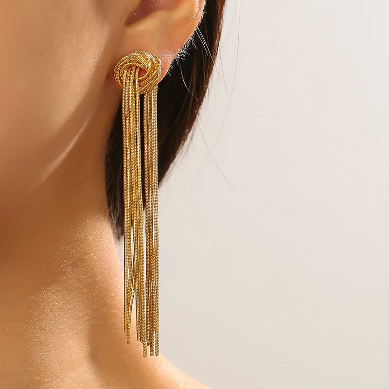 Boucles d'oreilles longues à pampilles de luxe exagérées – Bijoux tendance à chaîne géométrique en or