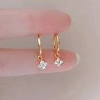 Collier trèfle à quatre feuilles plaqué or 18 carats pour femme – Acier inoxydable avec détails en zircone | Cadeau bijou de luxe