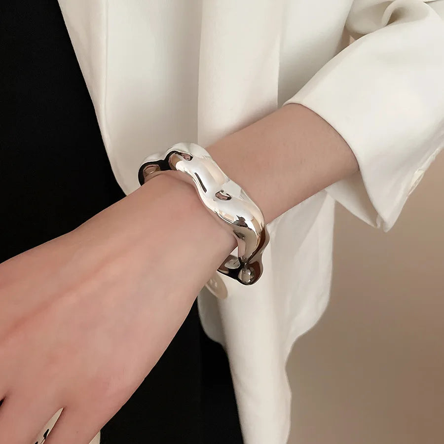 Irregular Geometric Twisted Cuff Bangle – Vintage Statement Bracelet for Women