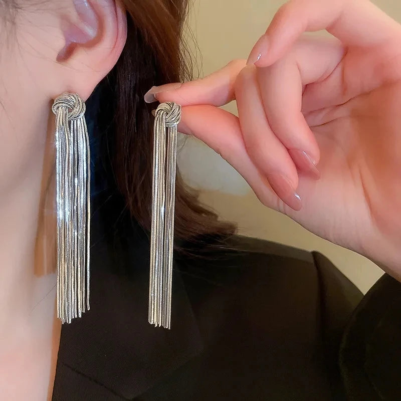 Boucles d'oreilles longues à pampilles de luxe exagérées – Bijoux tendance à chaîne géométrique en or