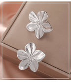 Pendientes Unift Vintage con diseño de flores para mujer: joyas bohemias de acero inoxidable chapado en oro de 14 quilates.