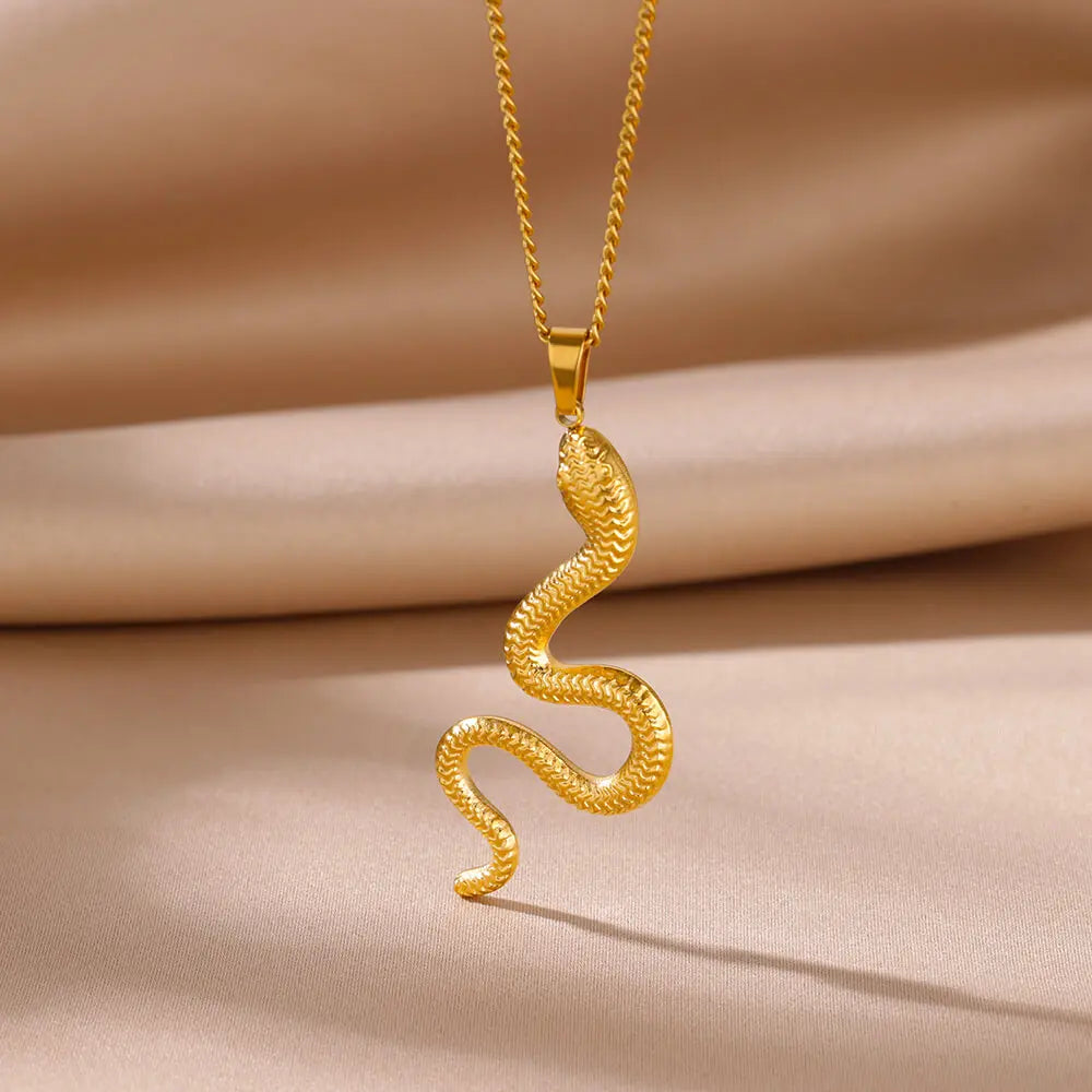 Sunflower Pendant Geometric Necklace – Stainless Steel Clavicle Chain for Women