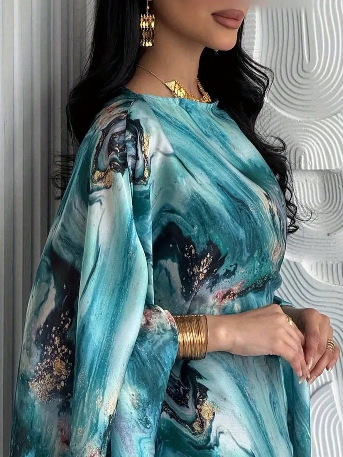 Elegant Printed Pullover Abaya for Women – Loose Fit Full Sleeve Islamic Maxi Kaftan Dress (One Size)