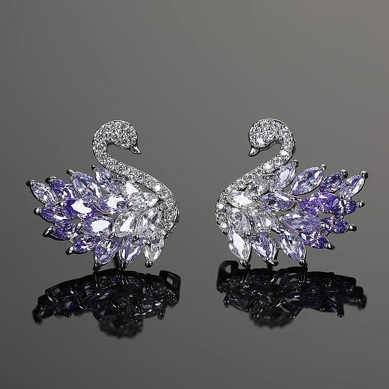 Boucles d'oreilles cygne en zircon pour femme – Boucles d'oreilles longues cygne en cuivre plaqué or serties de micro-pavés de zirconiums cubiques | Bijoux élégants style déesse
