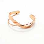 Pulsera Mobius de acero inoxidable chapada en oro: brazalete ajustable de lujo para mujer