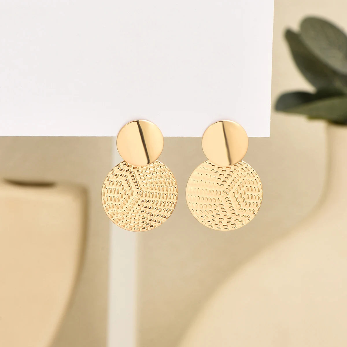 Boucles d'oreilles pendantes rondes géométriques bohèmes pour femme – Boucles d'oreilles tendance en métal pour mariage, soirée et style quotidien
