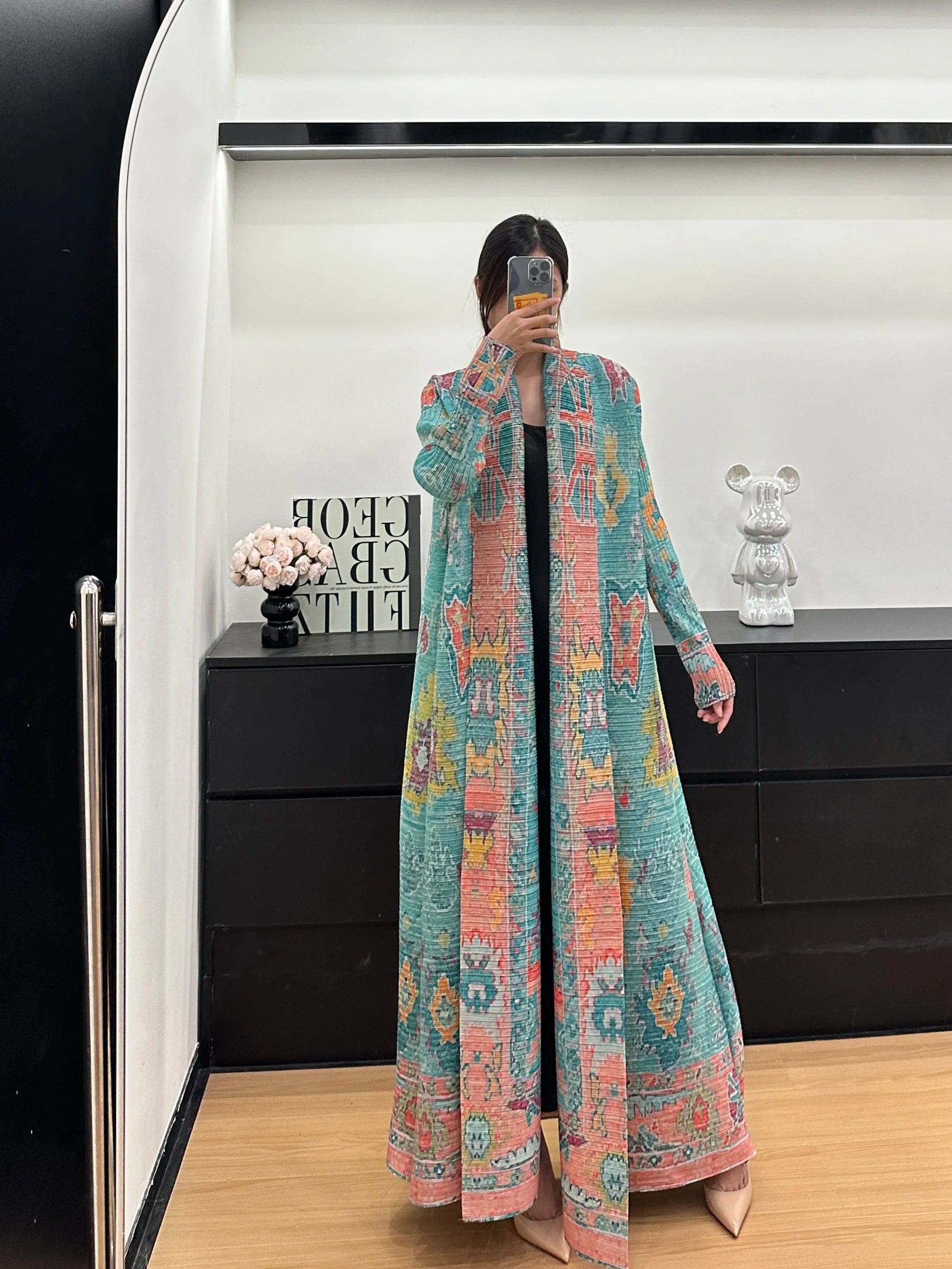 Elariah Retro Printed Pleated Abaya Coat – Belted Chiffon Maxi Modest Windbreaker Jacket for Women (One Size)