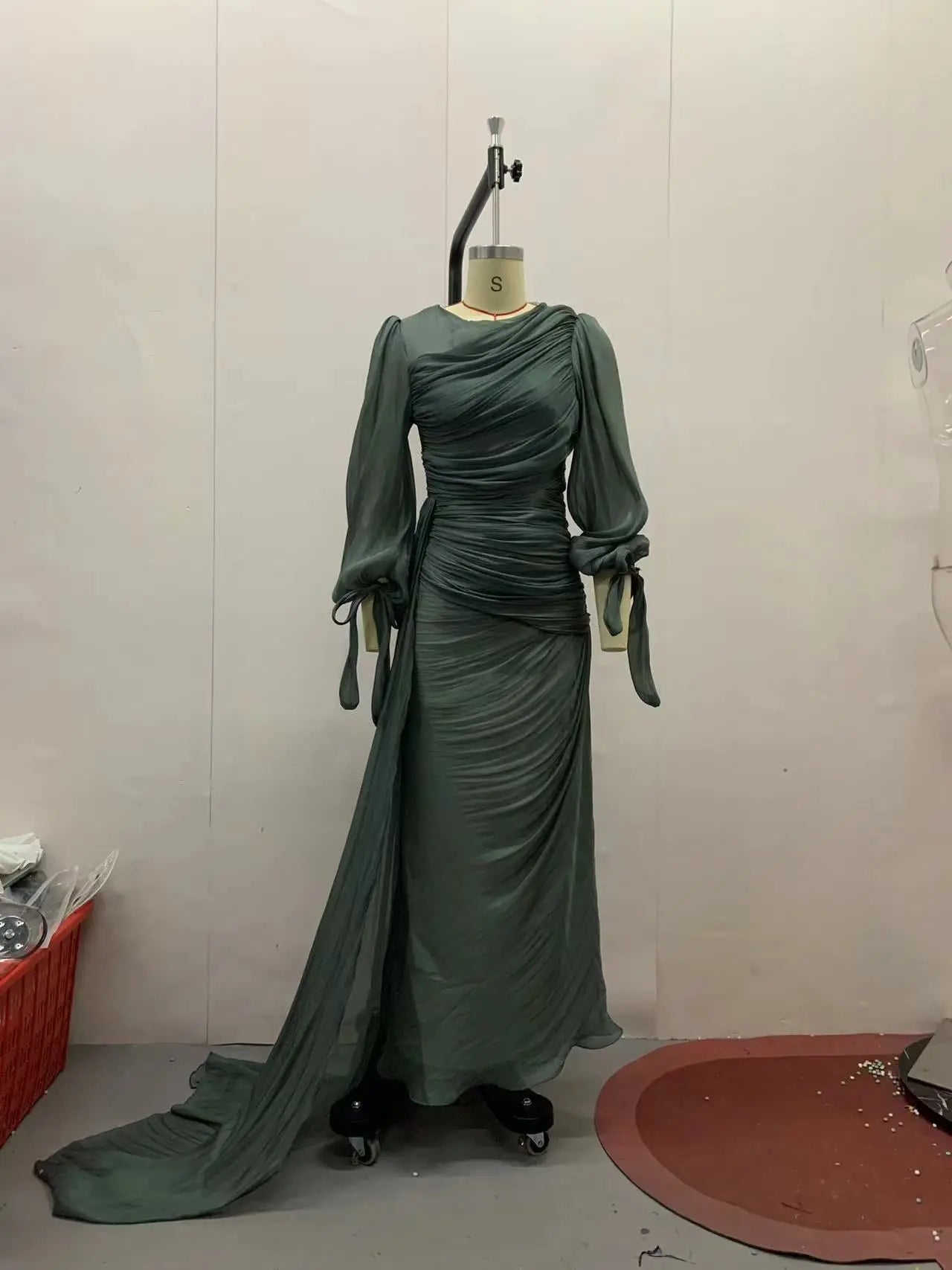 Robe maxi caftan soyeuse et modeste Elariah pour femmes – Abaya musulmane à manches longues, Jalabiya, tenue décontractée et de soirée