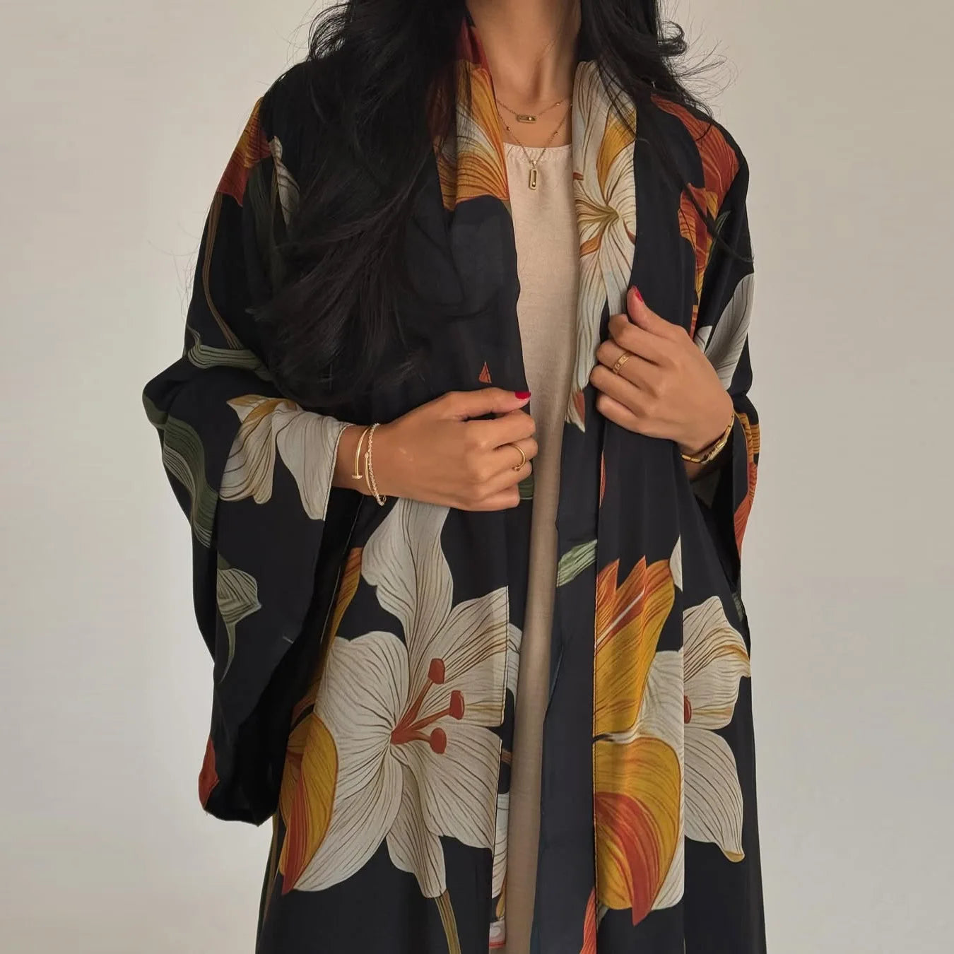 Abaya Elariah Femme Ouverte à Imprimé Floral avec Voile Assorti – Cardigan Maxi Modeste Kaftan, Polyester Noir
