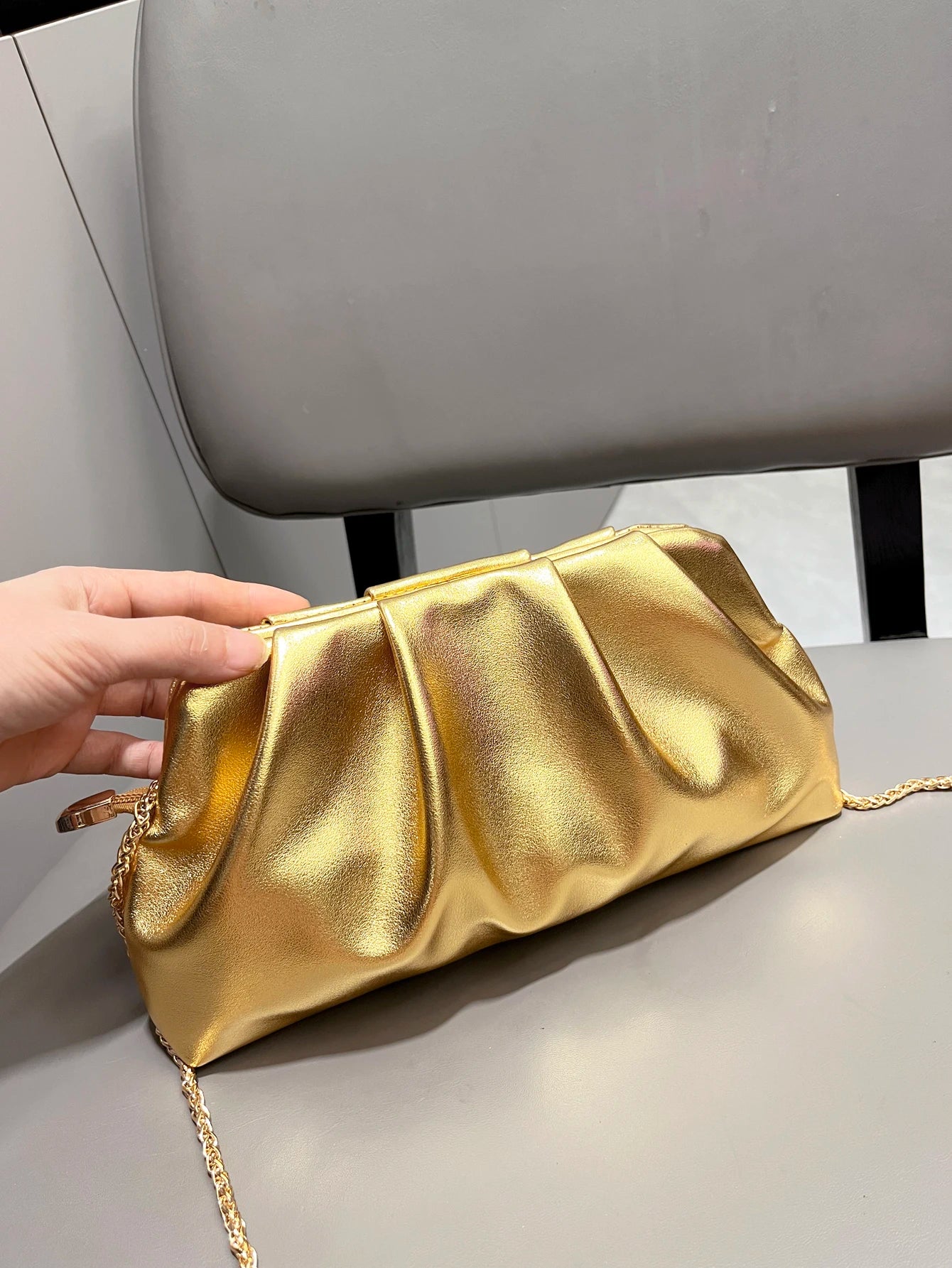 Elariah Luxury Chain Shoulder Clutch Bag – Elegant PU Leather Evening Purse for Weddings & Parties