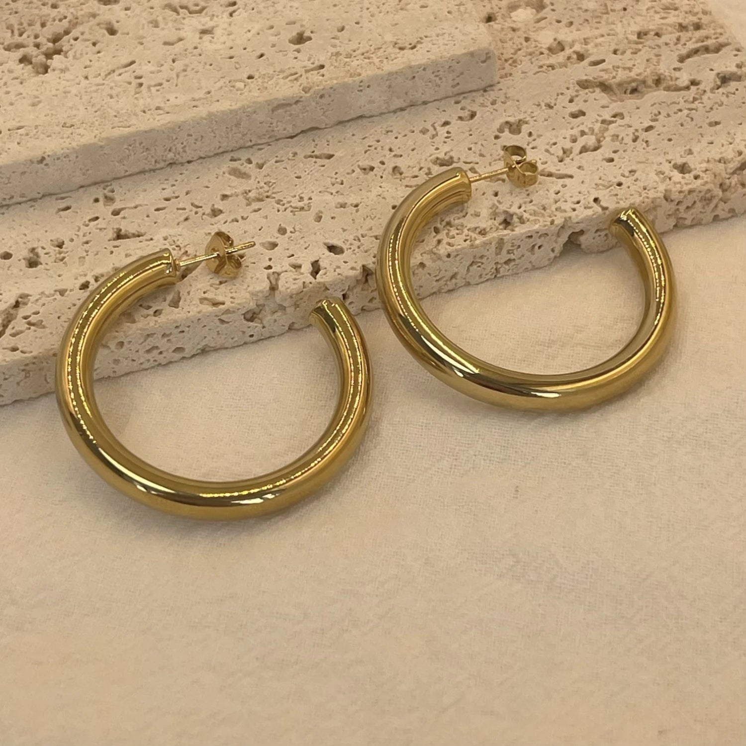 Boucles d'oreilles créoles classiques en acier inoxydable – Doré et argenté, 30/40/50 mm