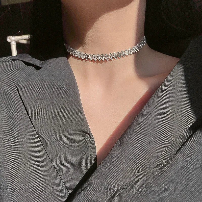 Collier ras-de-cou carré en zircon brillant de luxe pour femme – Bijou en cristal exquis, cadeau idéal pour les mariages, les fêtes et le quotidien