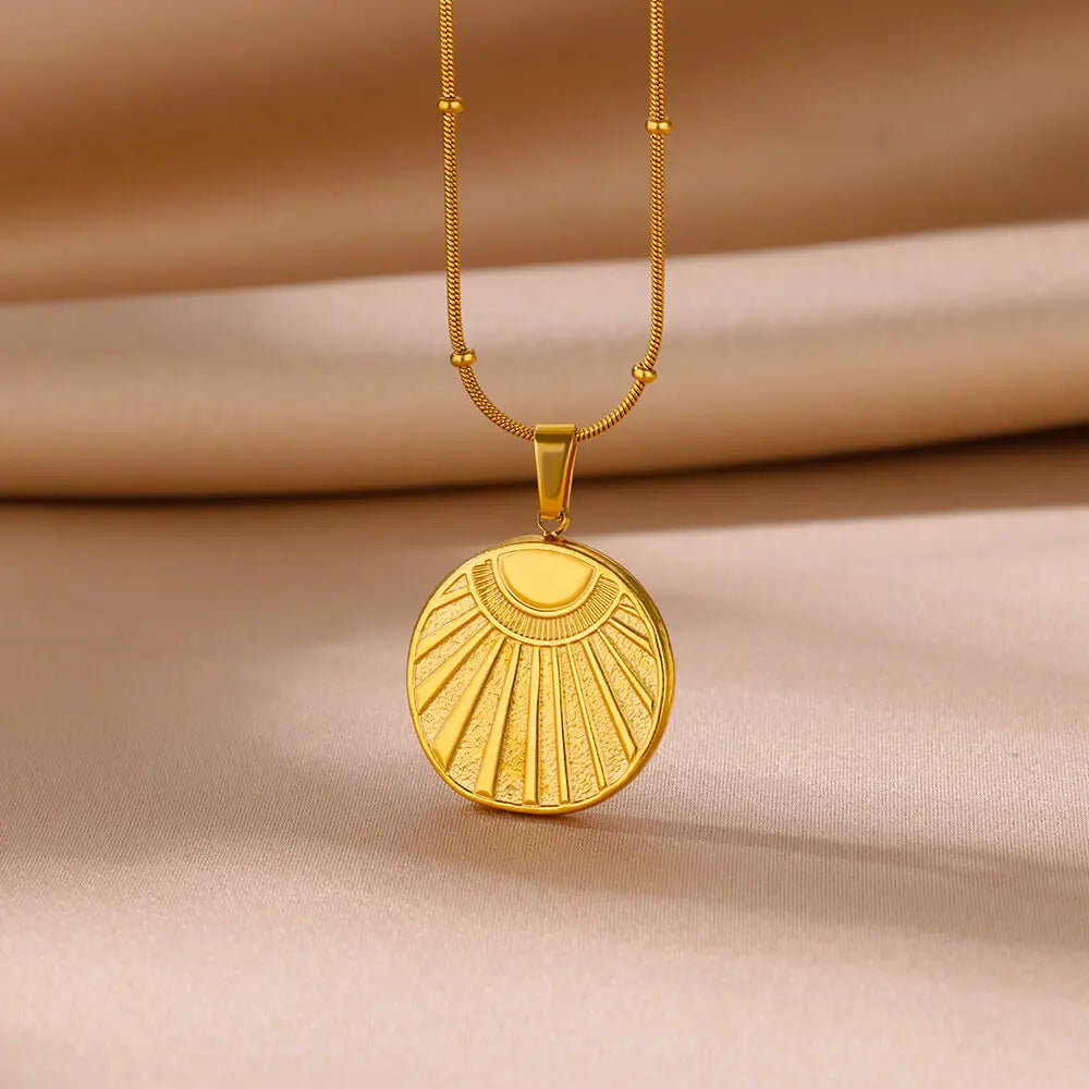 Sunflower Pendant Geometric Necklace – Stainless Steel Clavicle Chain for Women
