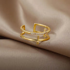 Bague ouverte géométrique ELARIAH plaquée or 18 carats et zircon – Alliance ajustable en acier inoxydable pour femmes, idéale pour les mariages et les fêtes.