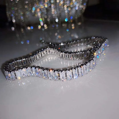 Luxury Shiny Zircon Square Choker Necklace for Women – Exquisite Crystal Jewelry Gift for Weddings, Parties & Daily Wear