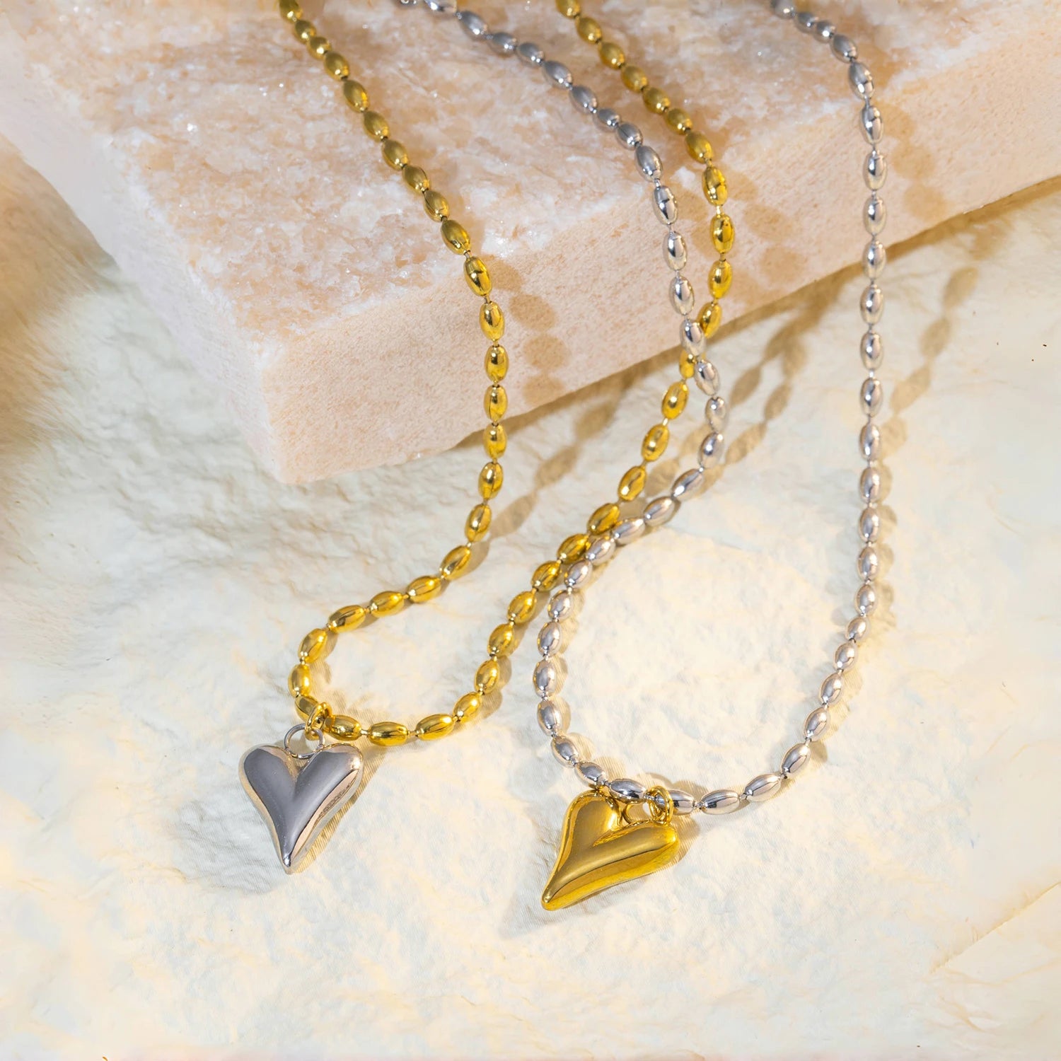 Collier pendentif cœur plaqué or 18 carats – Chaîne à billes en acier inoxydable, bijou délicat et romantique pour femme