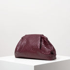 Elariah Burgundy Woven PU Leather Clutch Bag – Vintage Kiss Lock Evening Purse for Weddings & Formal Occasions