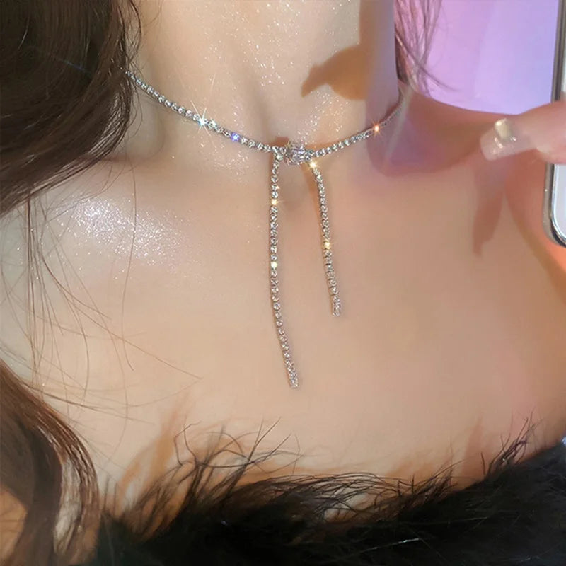 Collier ras-de-cou carré en zircon brillant de luxe pour femme – Bijou en cristal exquis, cadeau idéal pour les mariages, les fêtes et le quotidien