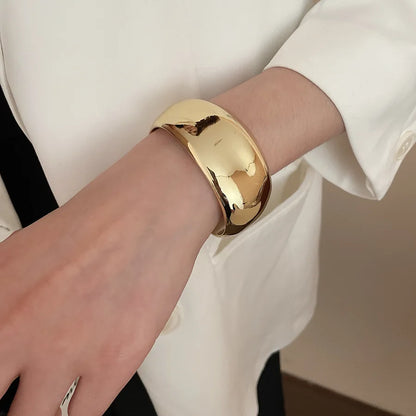 Irregular Geometric Twisted Cuff Bangle – Vintage Statement Bracelet for Women