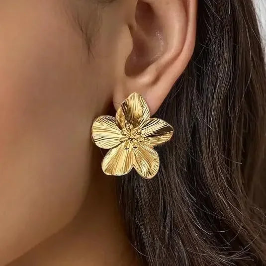 Golden Double-Layer Hollow Flower Hoop Earrings – Vintage Ethnic Drop Design for Women