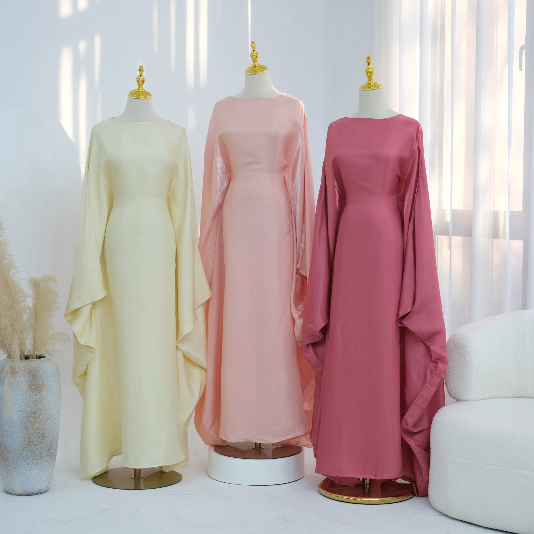 Elariah Shimmering Eid Kaftan Abaya – Extra Loose Fit Butterfly Sleeve Maxi Dress for Ramadan, Evening & Party Wear