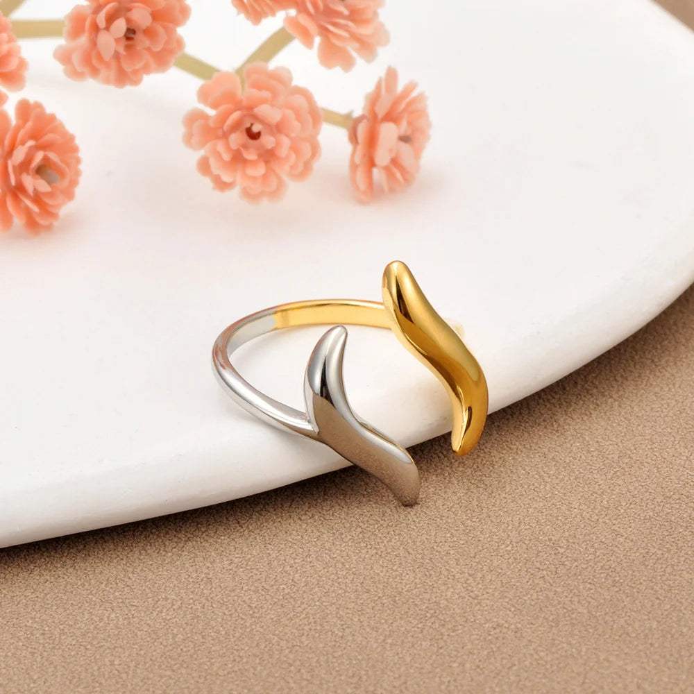 Bague JeeMango en acier inoxydable à double cercle pour femme – Plaqué or 18 carats, étanche, bijou tendance