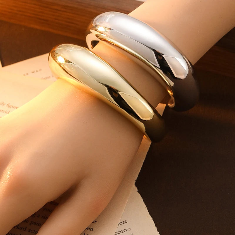 Bracelet jonc géométrique irrégulier pour femme – Bracelet tendance et audacieux, bijou manchette ouvert à la mode
