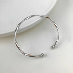 Minimalist Twisted Gold Cuff Bangle Bracelet for Women – Elegant Open Bangle Jewelry