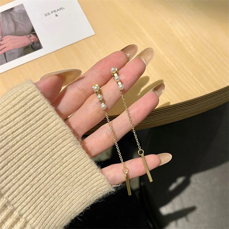 Boucles d'oreilles pendantes élégantes à longues pampilles et perles – Bijoux tendance en métal pour femmes