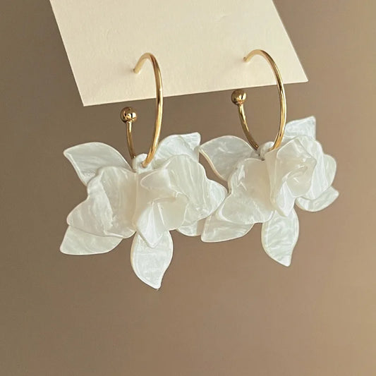 Trendy White & Brown Resin Flower Hoop Earrings – Statement Gardenia Design